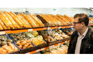 Как правильно подготовить противни к первой выпечке?